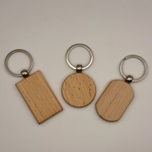 Personalisierbarer Schlüsselanhänger aus Holz