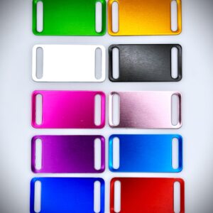 Halsbandschild aus Aluminium – gravierbar mit Name & Telefonnummer